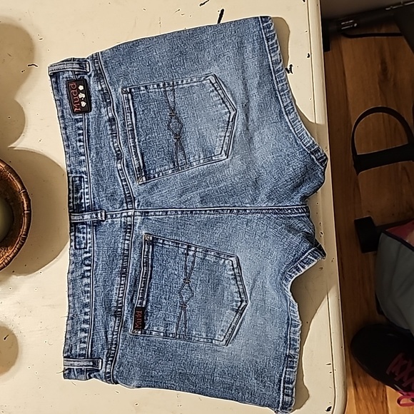 Mudd shorts - Picture 2 of 7